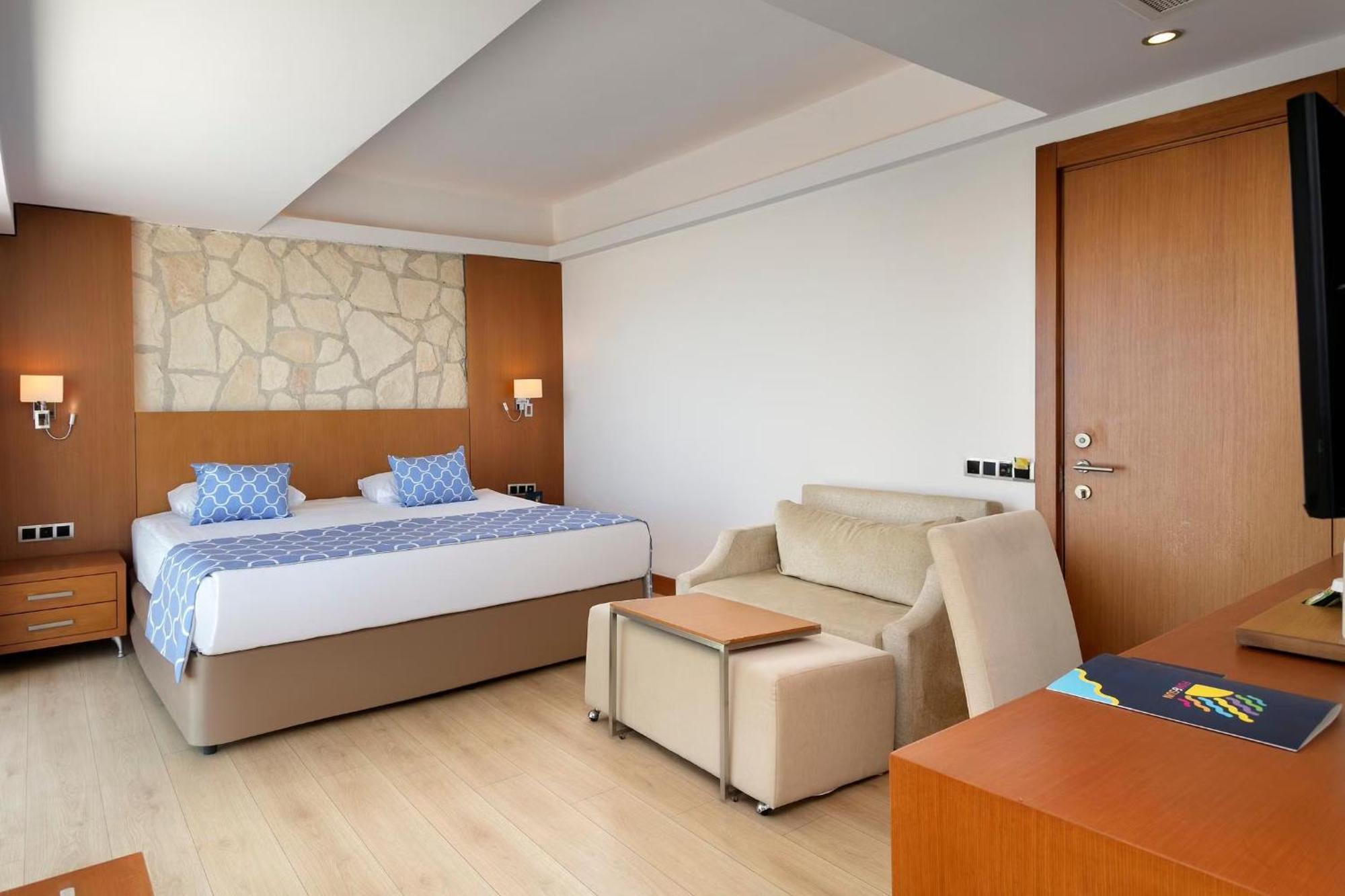 Armas Life Belek Hotel Exterior photo